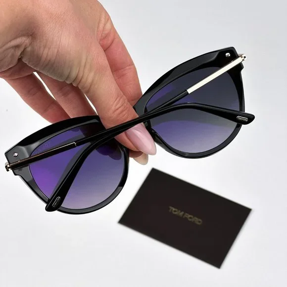 Tom Ford FT0821/S KIRA 01D Sunglasses Black Polarized Gradient Cat Eye Women